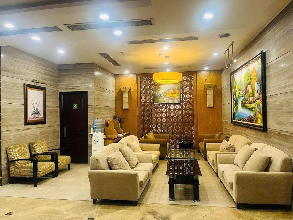 180-182-184_NguyenTrai_p.BenThanh_quan1_HoChiMinh_1779334871_871777_1.jpg