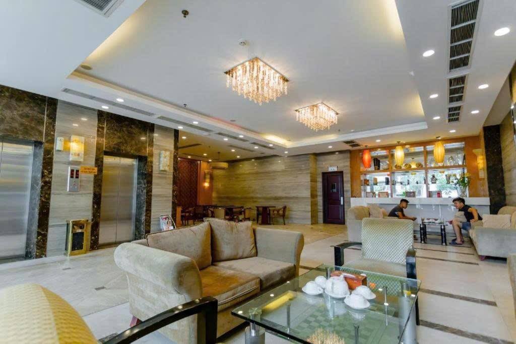 180-182-184_NguyenTrai_p.BenThanh_quan1_HoChiMinh_1779334871_871777_5.jpg