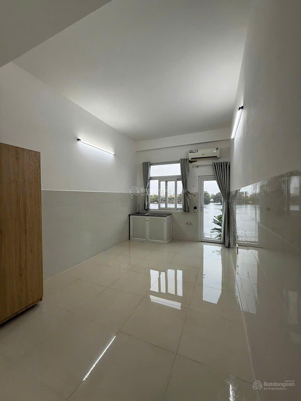 20260514181302-e22d_wm.jpg