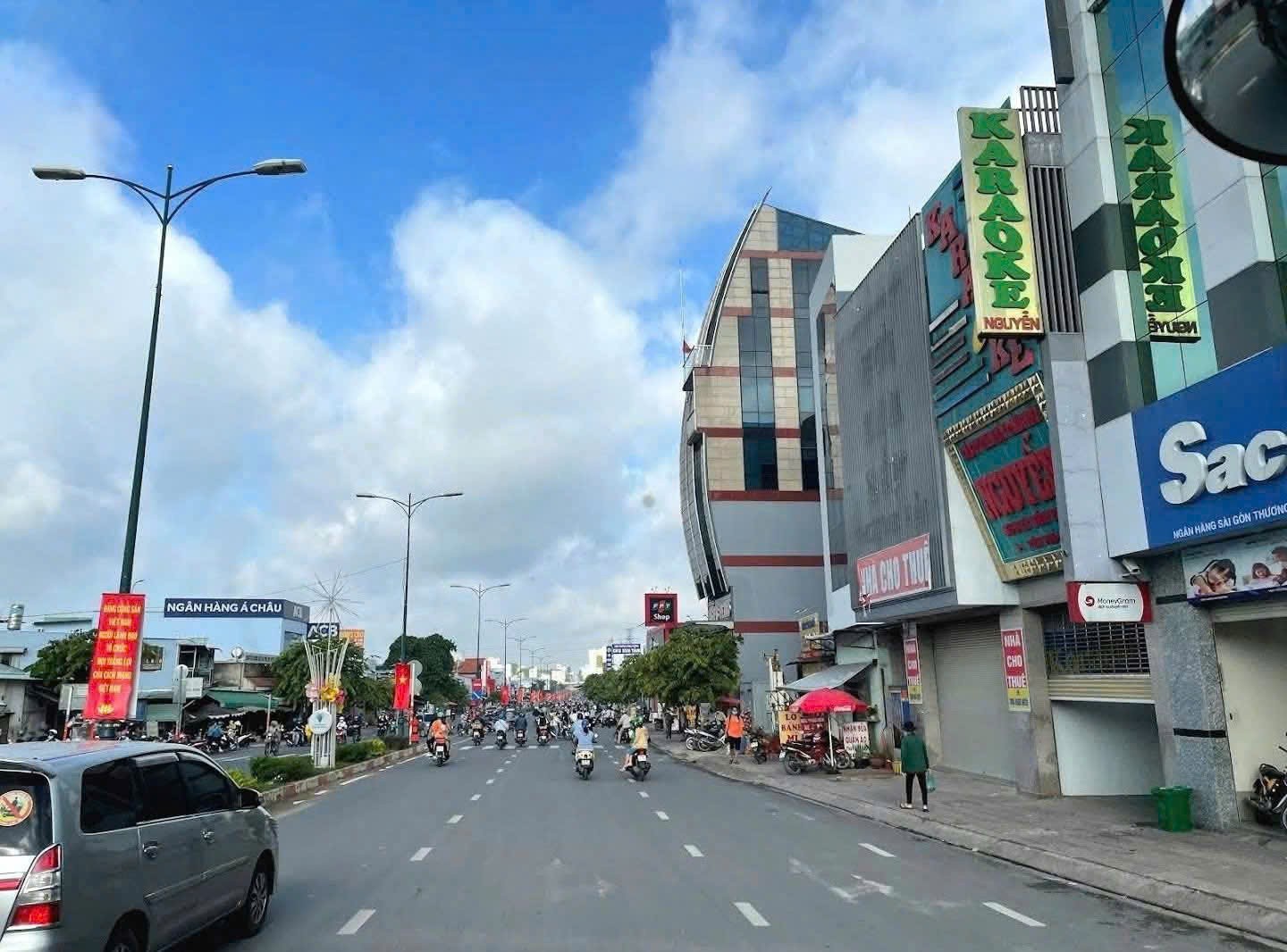 691-693_LeVanViet_P.TanPhu_ThanhphoThuDuc_HoChiMinh_1781878863_634001_1.jpg
